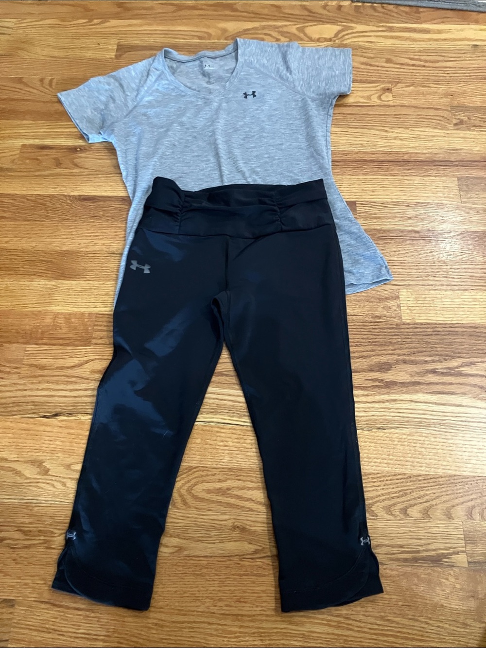 Under Armour Black Women’s Capri Performance Leggings